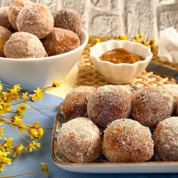 Bolinho de chuva com leite em pó
