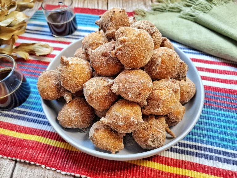 Receita de Bolinho de chuva simples e rápido