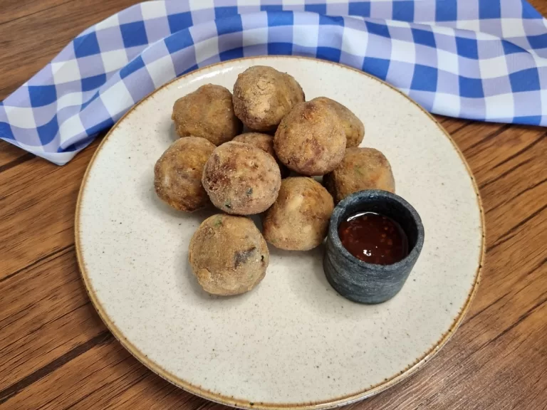 Receita de Bolinho de costela com queijo
