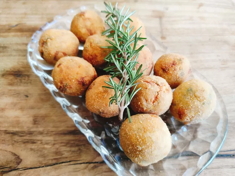 Receita de Bolinho de frango rápido