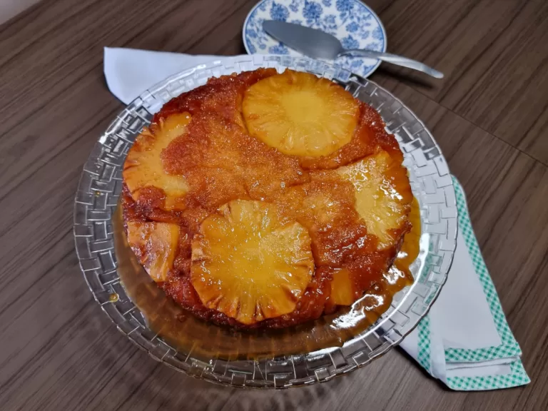 Receita de Bolo de abacaxi invertido