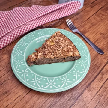 Bolo de banana com granola