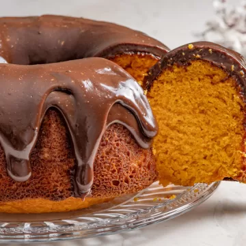Bolo de cenoura fofinho simples