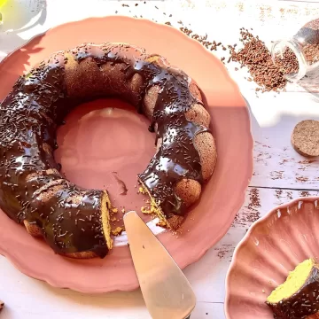 Bolo de cenoura low carb e sem lactose