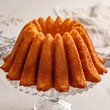 Bolo de cenoura simples e fofinho