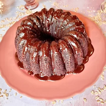 Bolo de chocolate com aveia