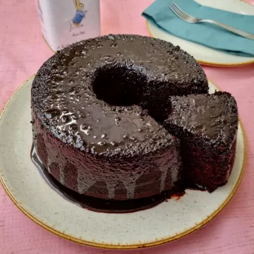 Bolo de chocolate simples