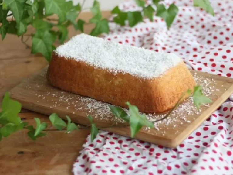Receita de Bolo de coco com iogurte