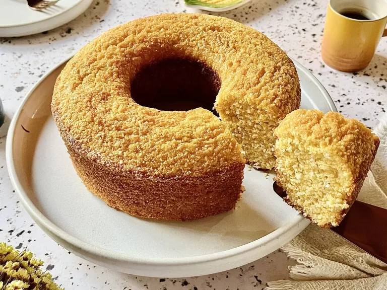 Receita de Bolo de flocão de milho de liquidificador