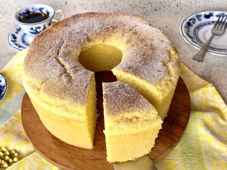 Receita de Bolo de fubá com leite de coco