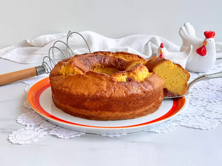 Receita de Bolo de goiabada com leite condensado