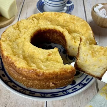 Bolo de goma com queijo