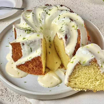 Bolo de iogurte com limão