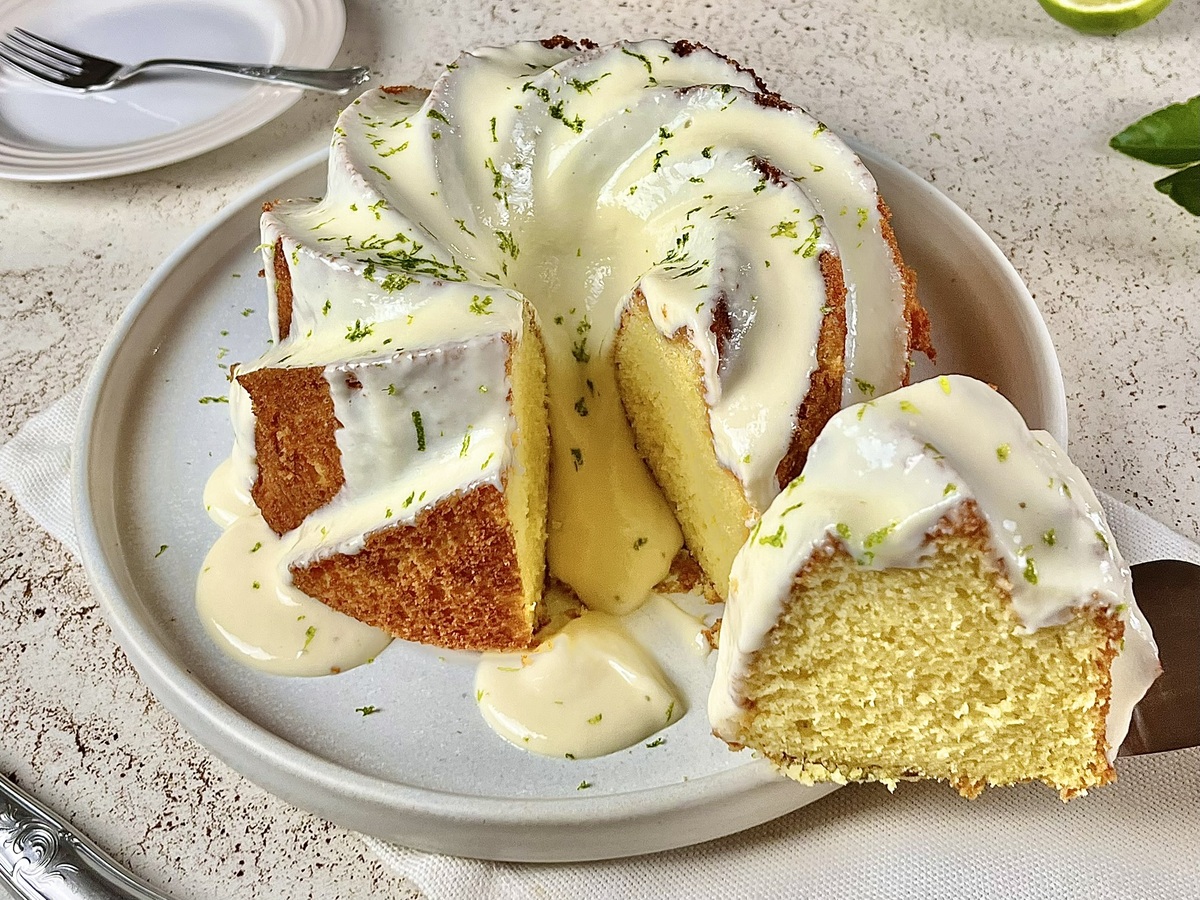 Bolo de iogurte com limão