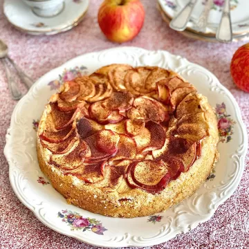 Bolo de lascas de maçã