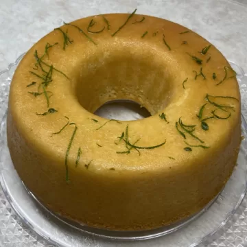 Bolo de limão simples