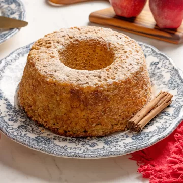 Bolo de maçã na air fryer
