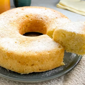 Bolo de mandioca cozida sem glúten