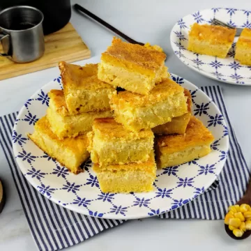 Bolo de milho cremoso simples