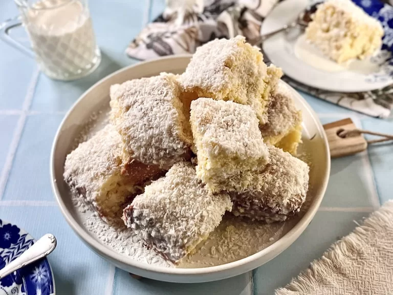 Receita de Bolo gelado de coco simples