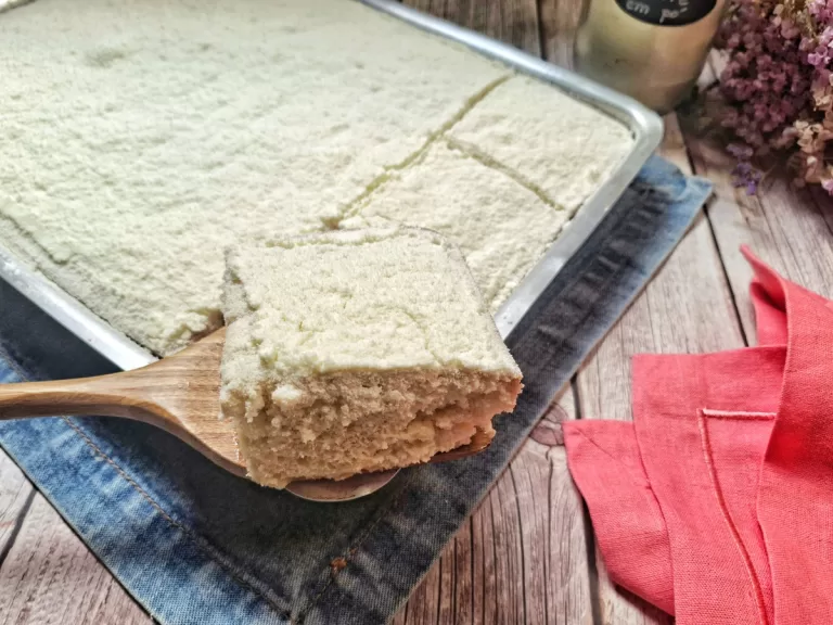 Receita de Bolo gelado de leite Ninho