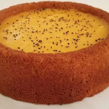 Bolo piscina de cenoura com cobertura de damasco