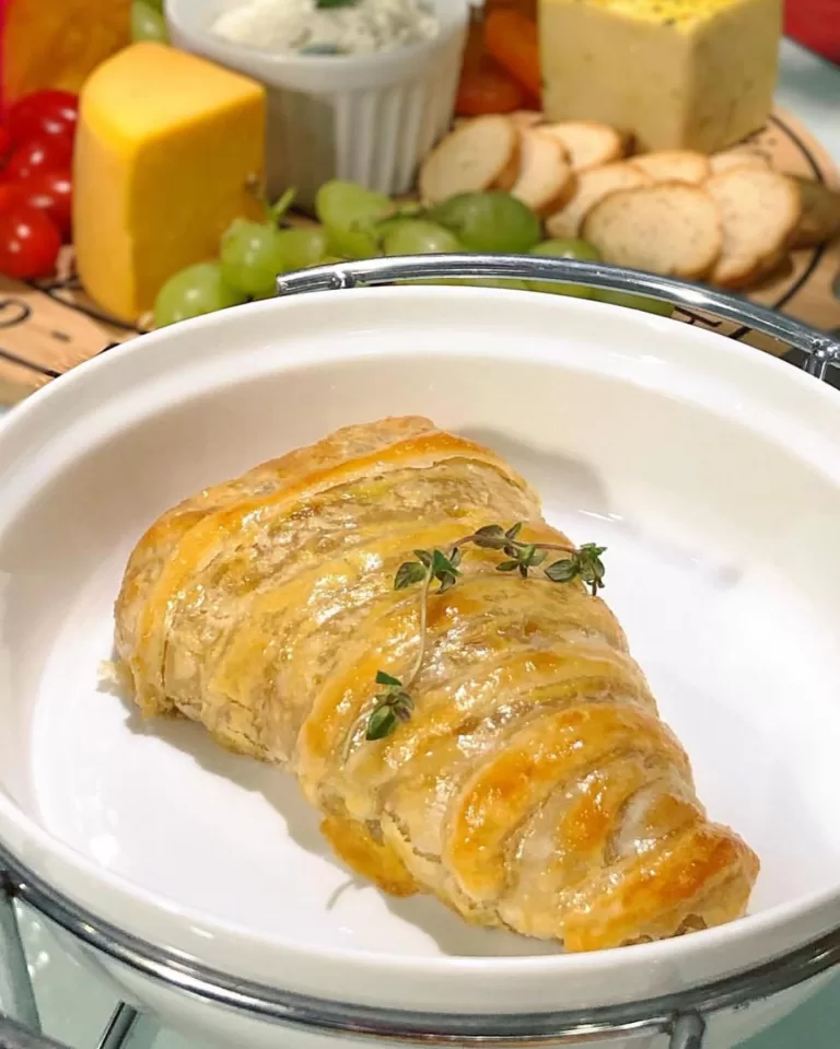 Receita de Brie folhado com mel