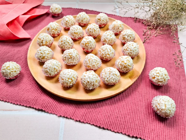 Receita de Brigadeiro branco com chocolate branco
