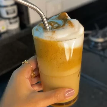 Café gelado cremoso simples