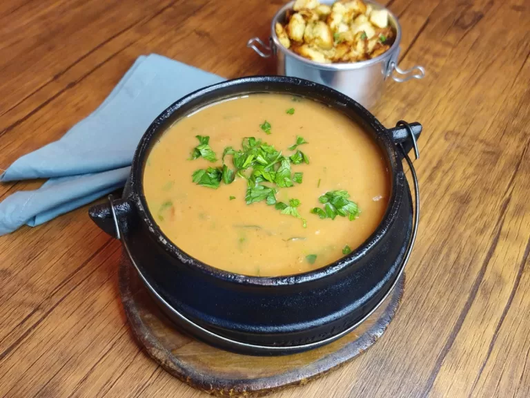 Receita de Caldinho de feijão com bacon e calabresa