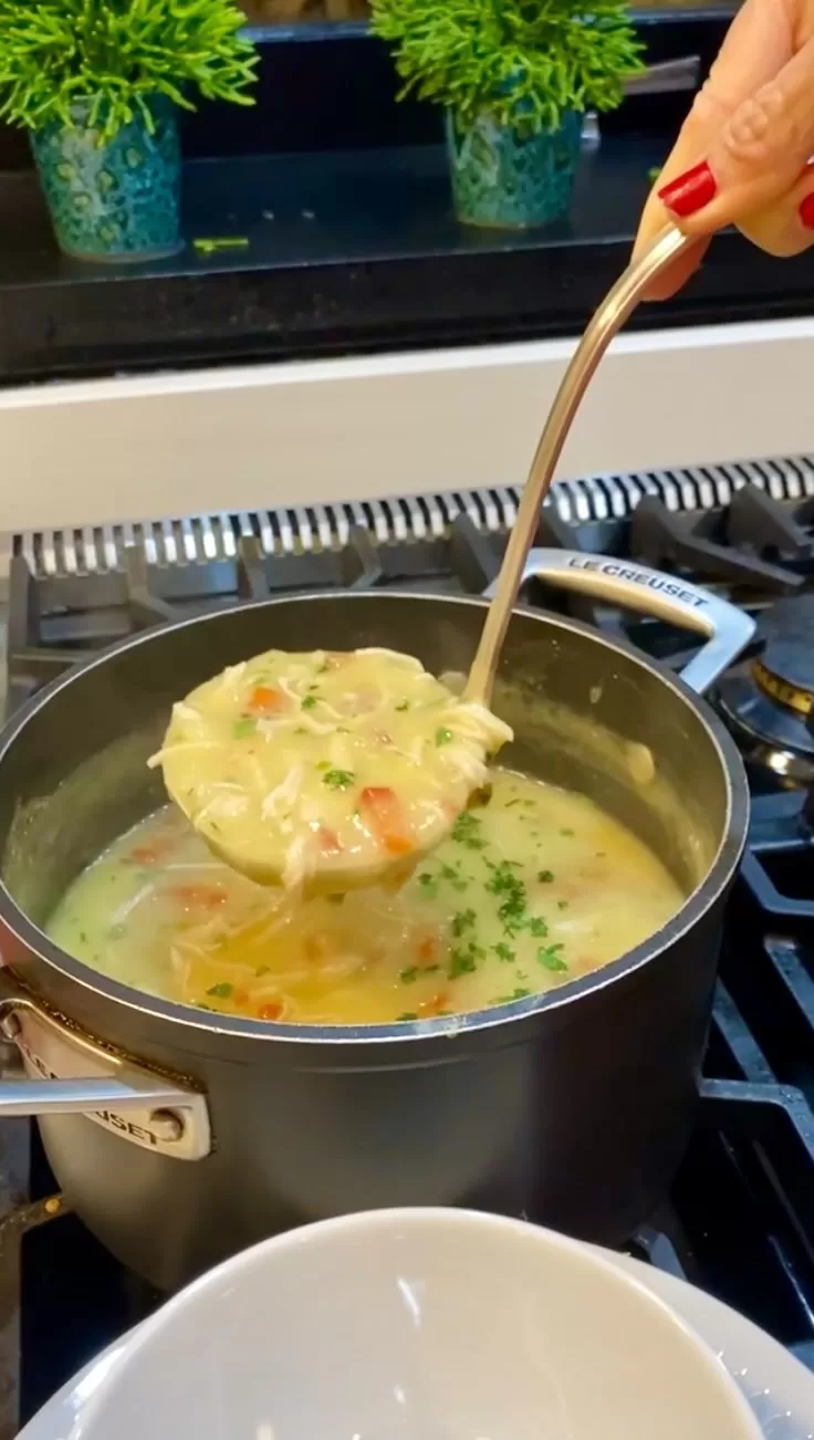 Receita de Caldo de frango com mandioca