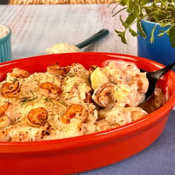 Camarão ao molho branco gratinado com batata