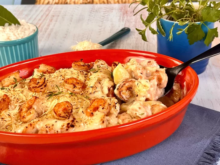 Receita de Camarão ao molho branco gratinado com batata