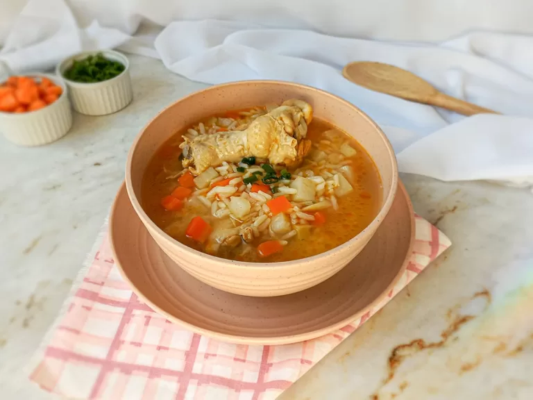 Receita de Canja de galinha com arroz cozido