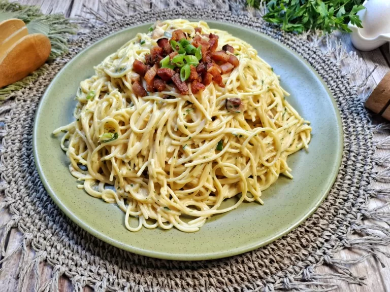 Receita de Carbonara com creme de leite