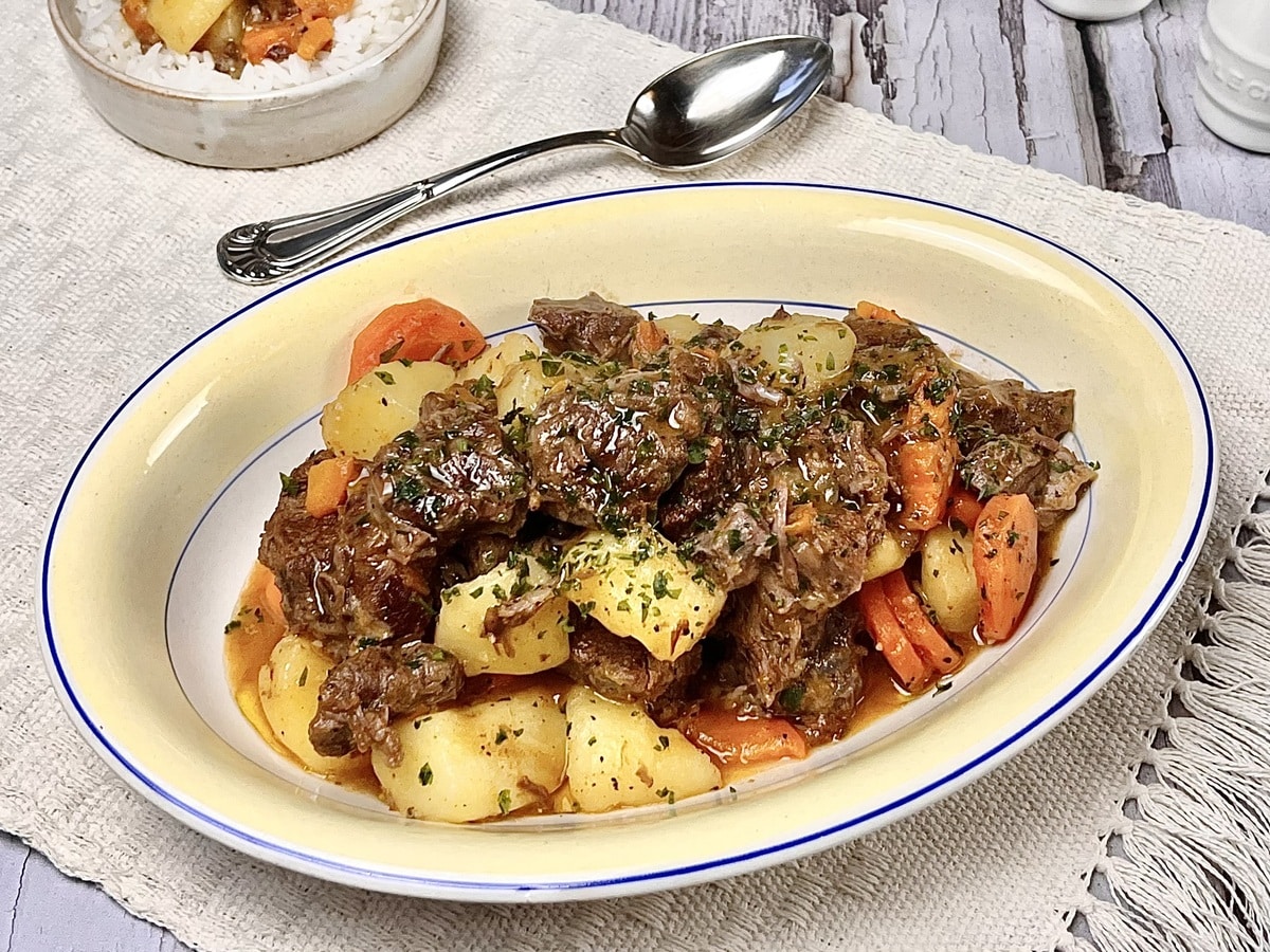 Carne de panela com batata rápida e fácil