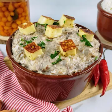 Carne de sol na nata com queijo coalho