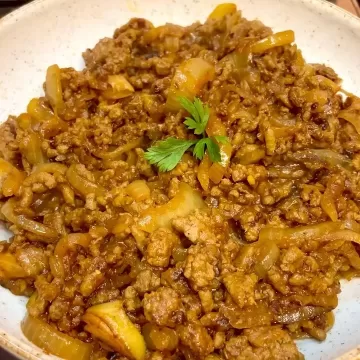 Carne moída acebolada