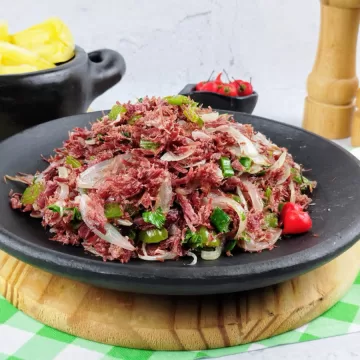 Carne-seca desfiada