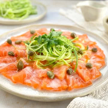 Carpaccio de salmão