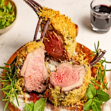 Carré de cordeiro no vinho