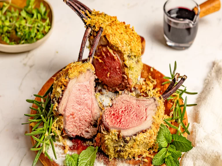 Receita de Carré de cordeiro no vinho
