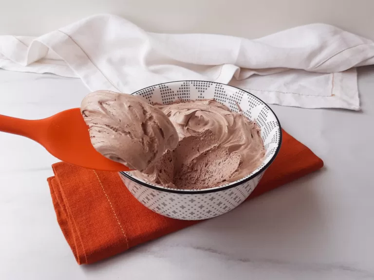 Receita de Chantilly de chocolate vegano