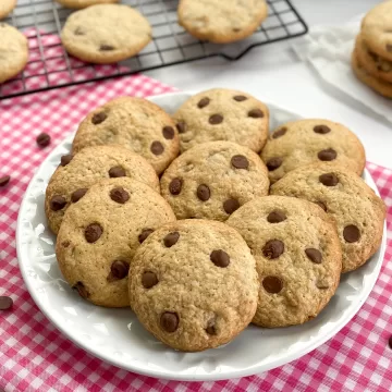 Cookies de aveia com gotas de chocolate