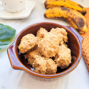 Cookies de banana fácil e saudável