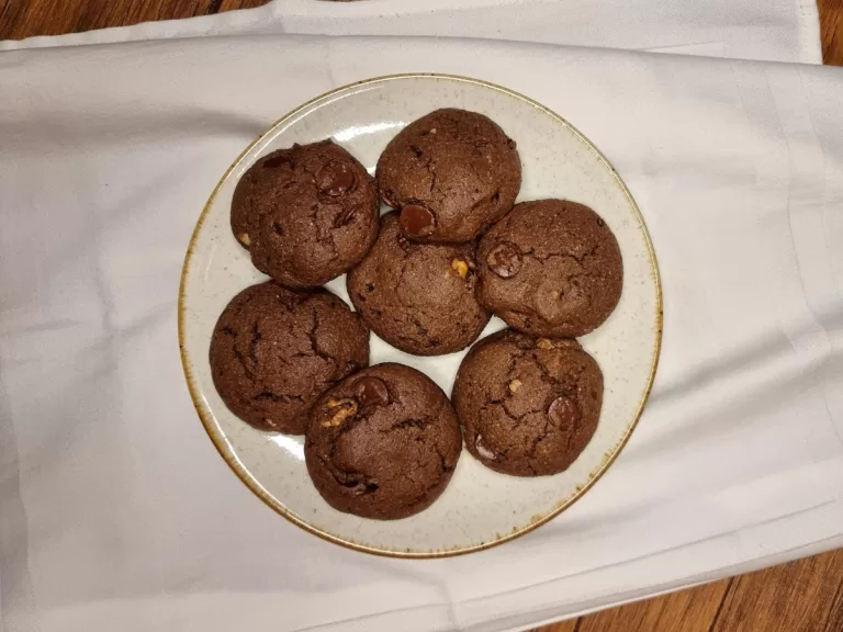 Receita de Cookies de chocolate com castanhas