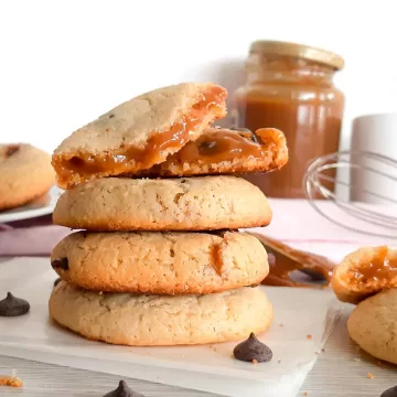 Cookies recheados com doce de leite