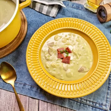 Creme de ervilha com linguiça