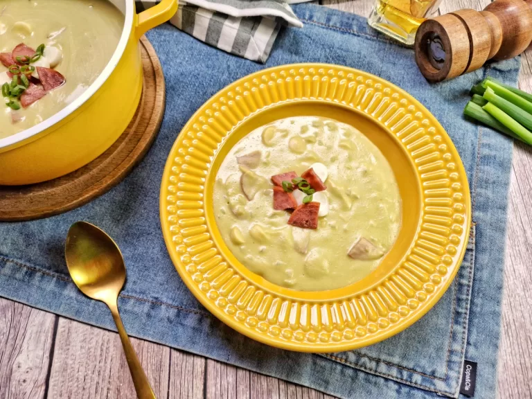 Receita de Creme de ervilha com linguiça