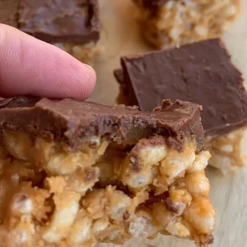 Crocante de amendoim e chocolate